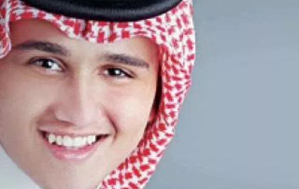 الفنان عباس إبراهيم يعود إلى الساحة الغنائية عبر "المجدد"