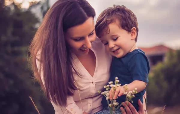 تعرَّفي إلى أساسيات بناء شخصية الطفل