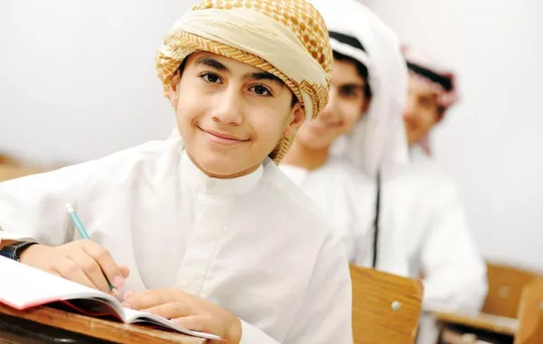 "التعليم" تعتزم إدراج القيادة الآمنة في المناهج الدراسية السعودية