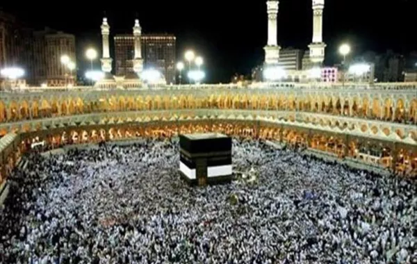 باكستاني يقطع 99 يوماً على دراجته النارية لأداء فريضة الحج