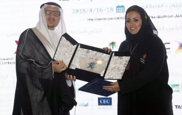 مدير جامعة الأعمال والتكنولوجيا يفتتح معرض "المهنة 12"