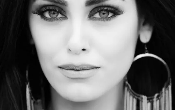 نادين شعار لـ " سيدتي نت " : الفقر يدفع نجاح للزواج من رجل بعمر أبيها