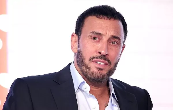 هل يحتفل كاظم الساهر بشهر العسل على الشواطىء المصرية؟