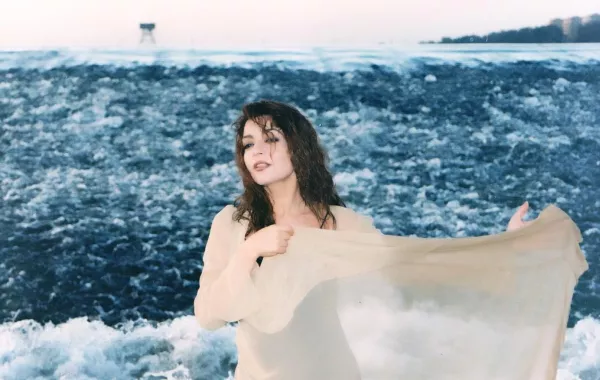 بالفيديو: سميرة سعيد تكشف عن مشاهد تعرض لأول مرة من كليب "عالبال"