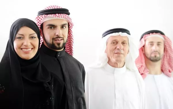 السعوديون يحتفلون باليوم العالمي للإداريين