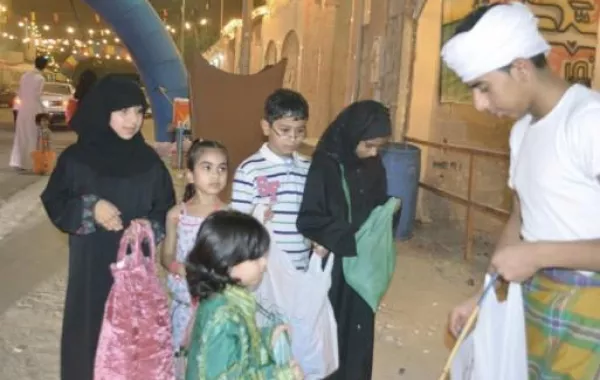 أطفال المنطقة الشرقية يحتفلون بالقرقيعان