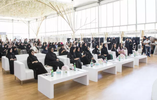 برعاية الشيخة منال "سيدتي" الشريك الإعلامي لمعرض "التصميم للأمل" لدعم حملة حملة "لتعليمها" 