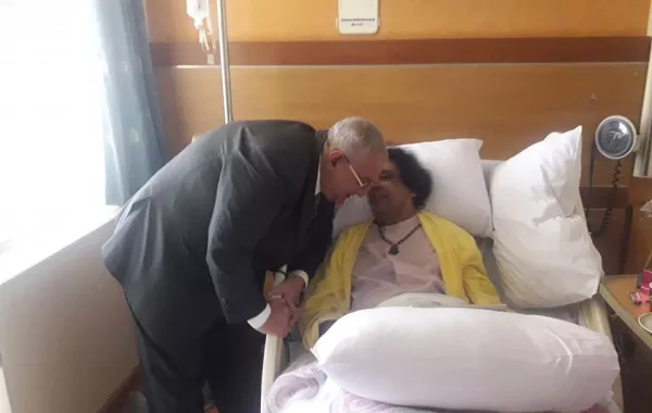 بالتسجيل الصوتي: محمد منير يكشف كواليس اختياره لغناء شارة "بكار"