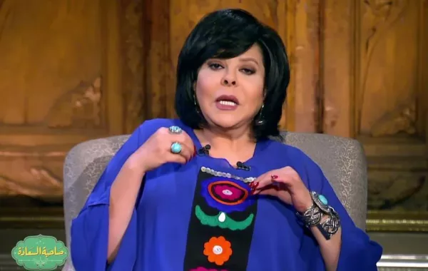 إسعاد يونس تبكي على الهواء في برنامجها "صاحبة السعادة" والسبب مفاجأة