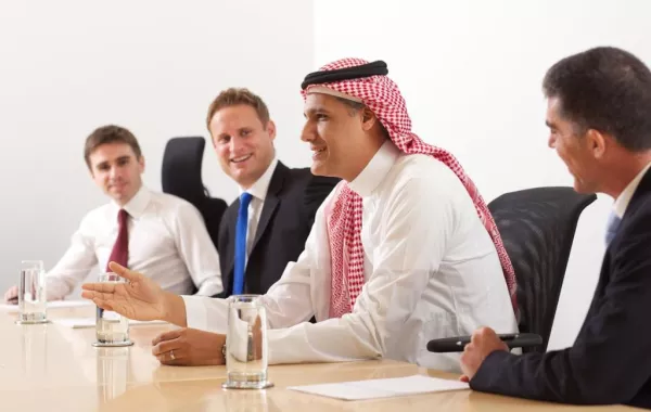 اليوم.. تحديد الأجر الأدنى للسعوديين في القطاع الخاص