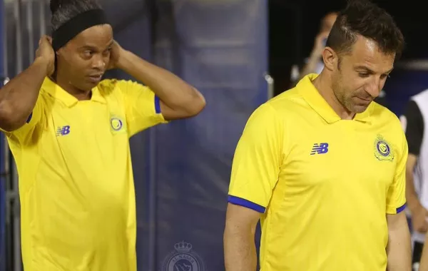 بينهم رونالدينهو وديل بييرو.. نجوم العالم يشاركون باعتزال "الهريفي"