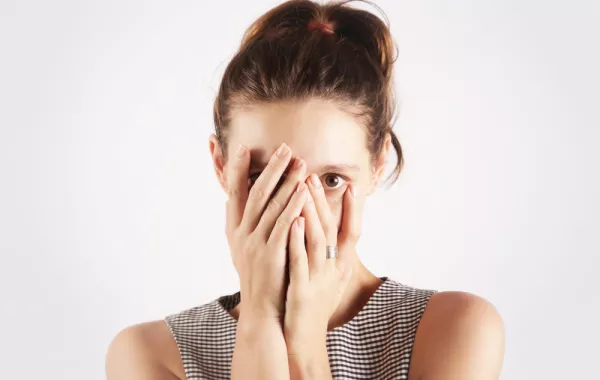 لماذا نتردد في طلب المساعدة من الآخرين؟