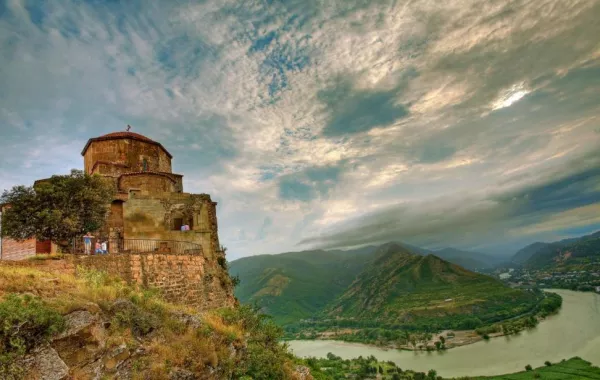 السياحة في جورجيا خلال الإجازة العائلية