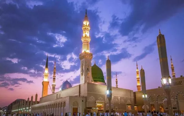 1900 متطوع يخدمون زوار المسجد النبوي في رمضان