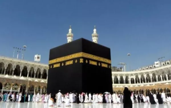 فلكية جدة: ظل الكعبة يختفي تماماً الاثنين المقبل.. ما السبب؟