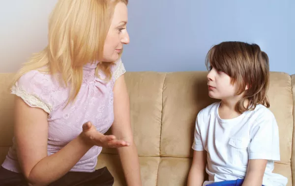 ما هي قاعدة الثلاث دقائق التي تكسبين بها ثقة طفلك؟