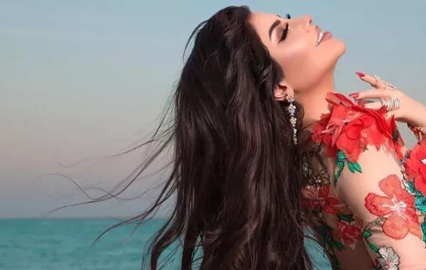 حليمة بولند ترد بعنف  على شائعة إنفصالها: إستحوا على دمكم