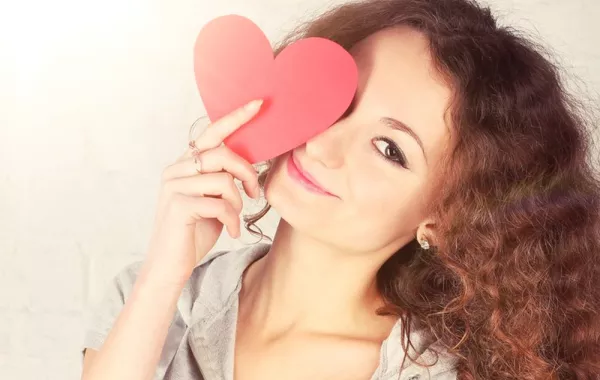 غير متزوجة.. وأحتاج للحب ماذا أفعل؟