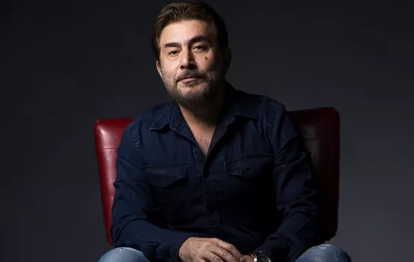 عابد فهد لـ"سيدتي": لم أتعمّد أن أقلّد صوت جورج وسوف وترتيب الأسماء على الشارة لا يعنيني