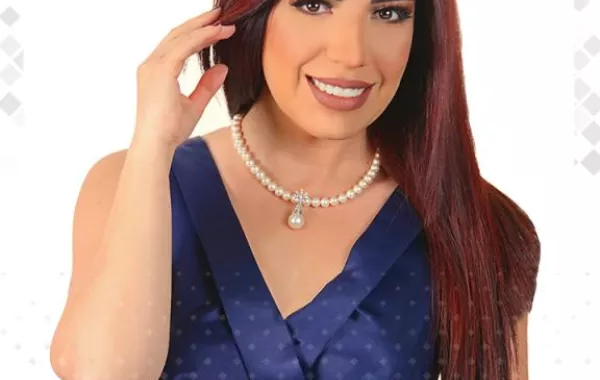 الفنانة نانسي بيترو.png