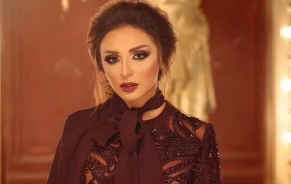 بعد تألقها في بياف 2018.. خيارات موفقة من الفساتين للنجمة أنغام
