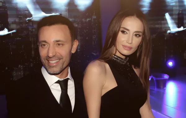 الممثلة التركية أمينة صندل تثير الجدل بهذه الصور بعد طلاقها