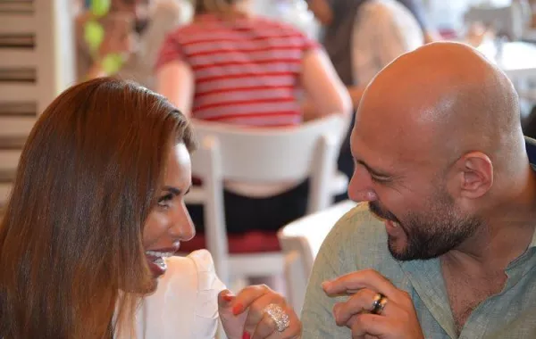 خاص: وليد فواز سيكشف اسباب انفصاله عن مي سليم بعد "الطلاق الرسمي" ومحاولات للصلح