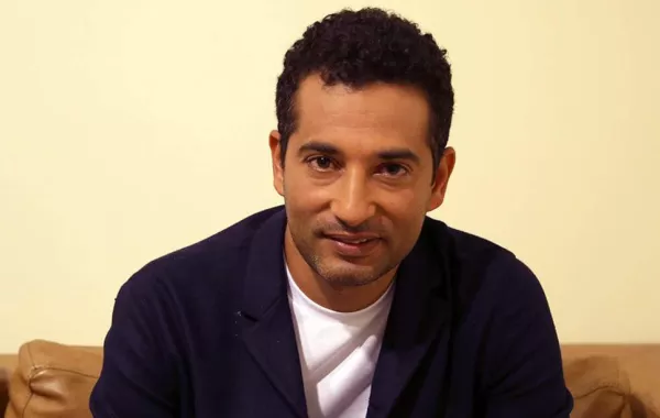 هكذا علّق عمرو سعد على كليب تامر حسني الجديد