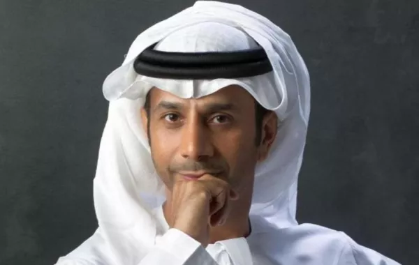 فايز سعيد يطرح، سؤالين