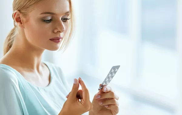 حبوب "تنشيف" حليب الثدي متى يصفها الطبيب؟