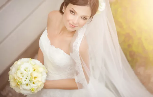 للعروس.. كيف تختارين طرحة الزفاف بحسب شكل جسمك؟