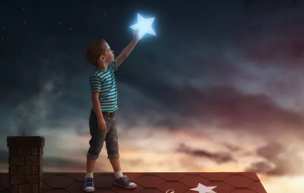 طرق لتعزيز مخيلة طفلك