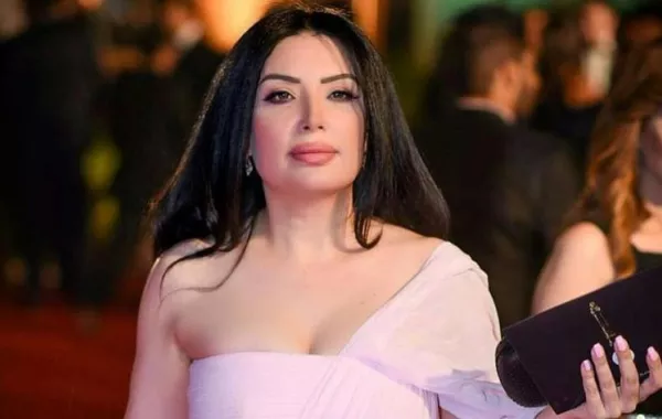هل تساهم عبير صبري في مصالحة عمرو دياب وشيرين عبد الوهاب؟