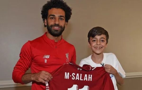 محمد صلاح يحقق حلم لاجئ سوري مريض
