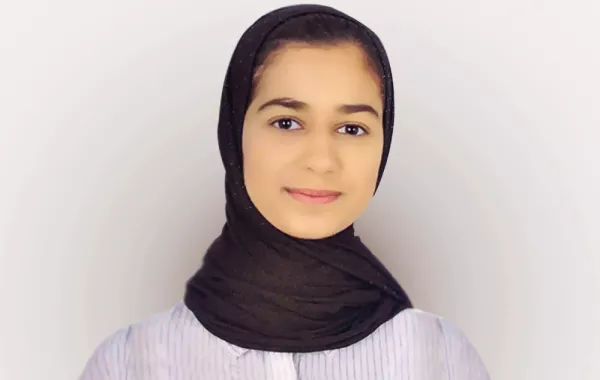 أمل الطيري.. أصغر مدربة تنمية بشرية في البحرين