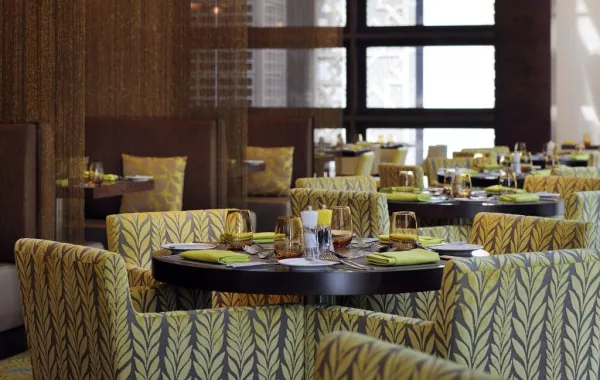 Bistro, all-day dining_Courtyard by Marriott World Trade Center, Abu Dhabi (2).JPG