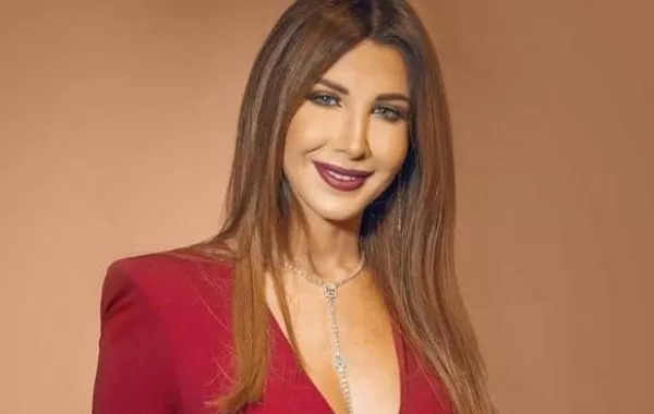 نانسي عجرم تلتقي عيسى المرزوق وسلطان العماني بحفل في عيد الأضحى بالكويت