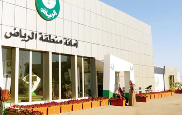 أمانة الرياض تزيل 1500 عنصر تلوث بصري من حي البيان