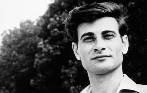 درويش في شبابه.jpg