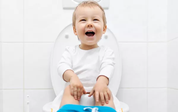 إلى ماذا تشير رائحة بول طفلي الكريهة؟