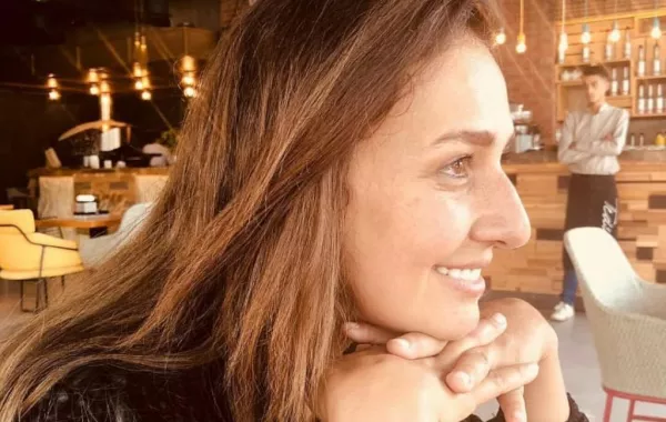 بالفيديو: حلا شيحة تظهر للمرة الأولى في "مركز تجميل" أكثر نحافة و"خجولة جدًّا"