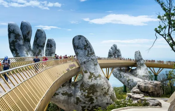 صور الجسر الذهبي في فيتنام