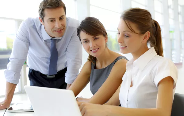 5 شخصيات غريبة في بيئة العمل