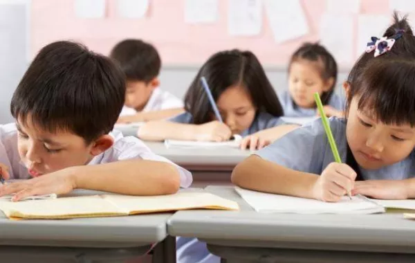 الصين تحارب الألعاب الإلكترونية للحد من قصر نظر أطفالها