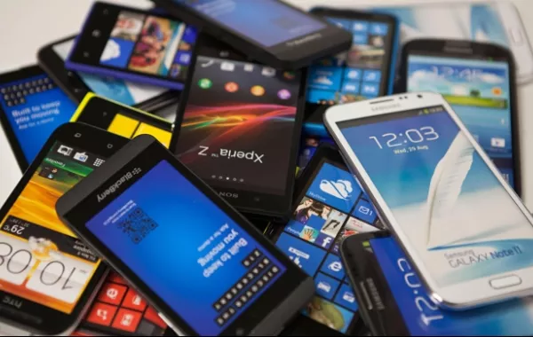 على طريقة مدرسة المشاغبين.. عجوز تسرق المساكن بمفاتيح مصطنعة
