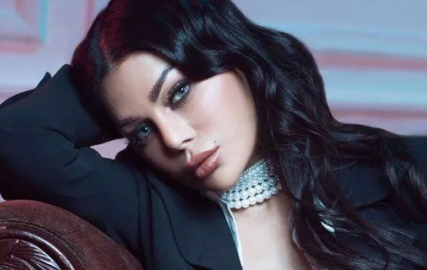 هيفاء وهبي توجّه رسالة إلى المقلدات وتصوّر حكايتها مع عمرو أديب