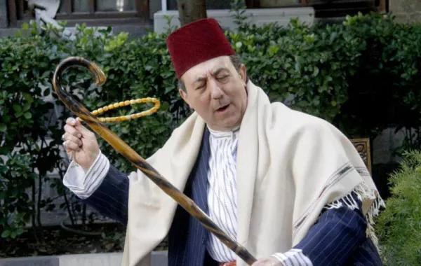 محمد خير الجراح يقترب من " خان الحرملك "