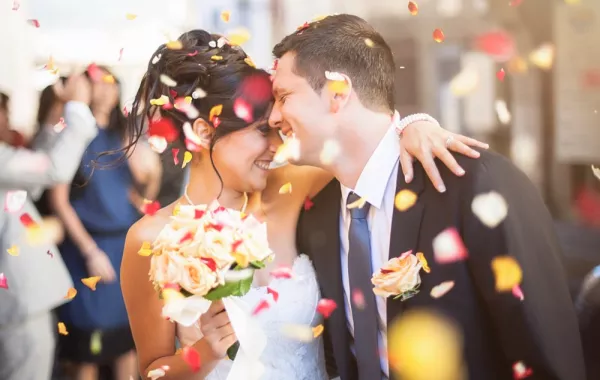 عبارات حب مهداة للزوج في ذكرى الزواج