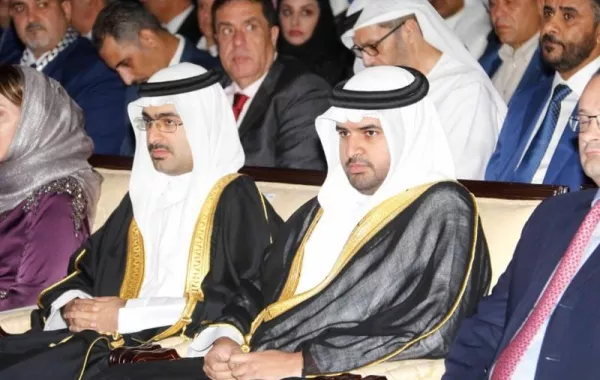مع الحضور.jpg