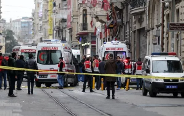 سائق ينجو من حادث مروع بطريقة غريبة